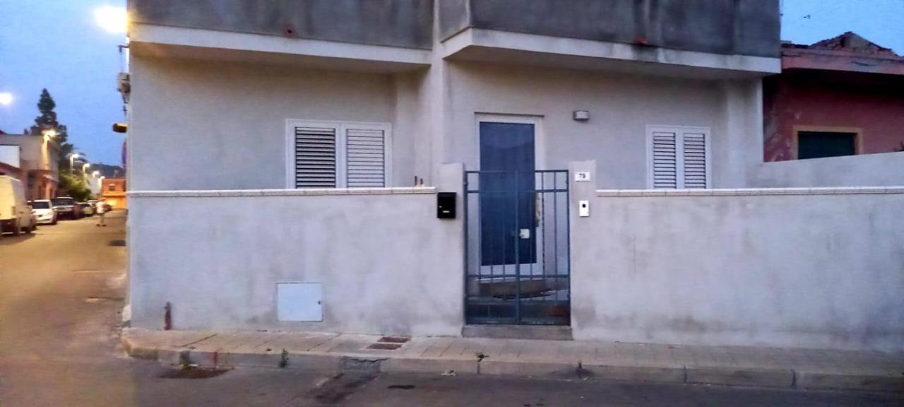 La Casa Di Isa Apartman Maracalagonis Kültér fotó